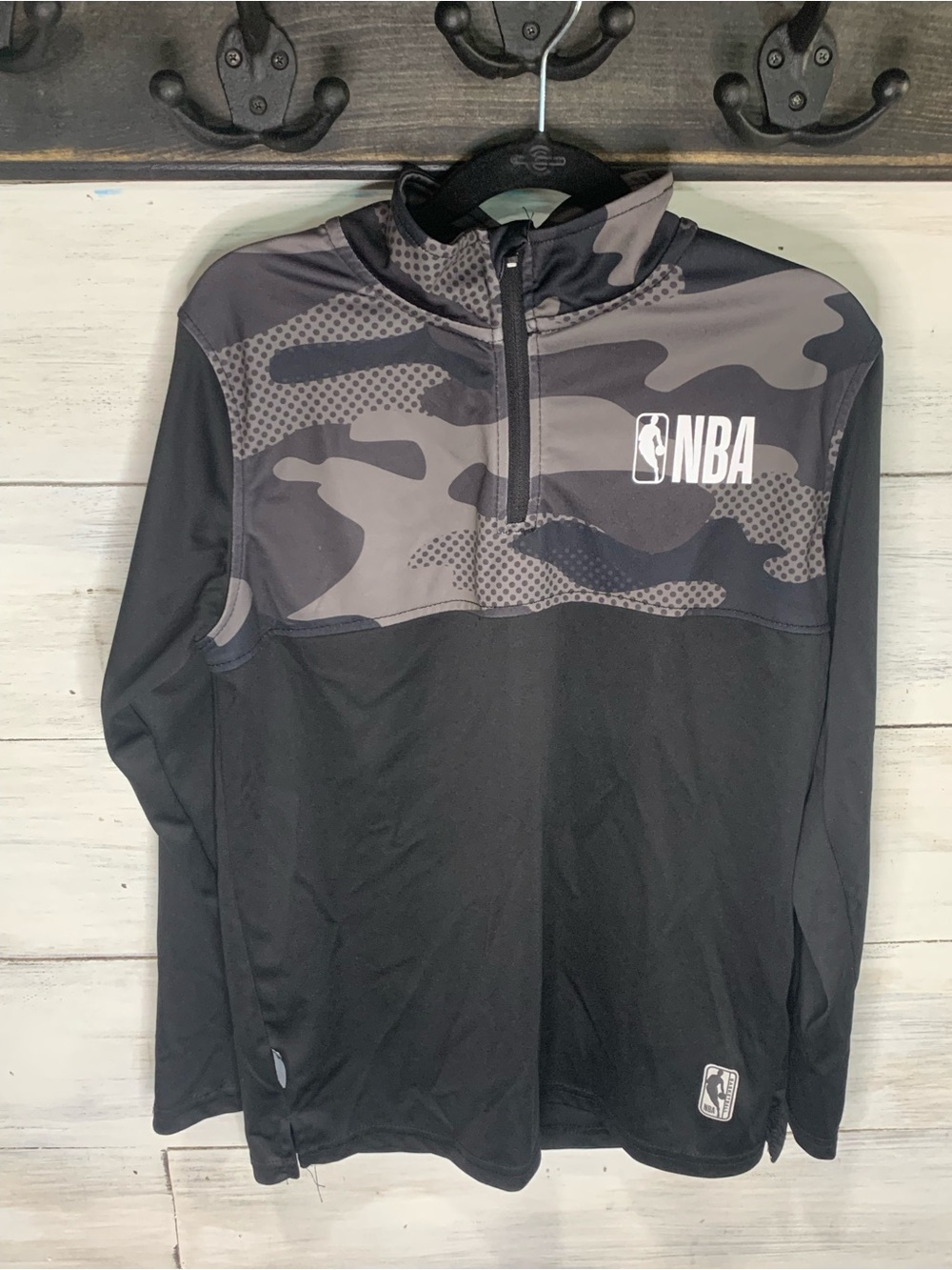 NBA Men's Black & Gray Camo Half-Zip Pullover